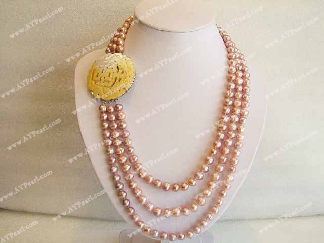 pearl necklace