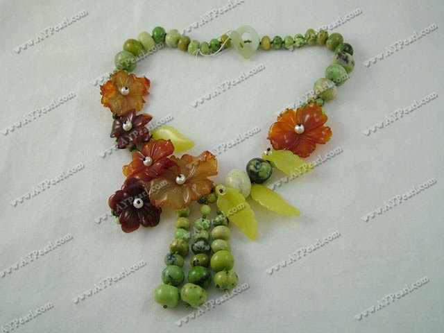 olive jade flower necklace