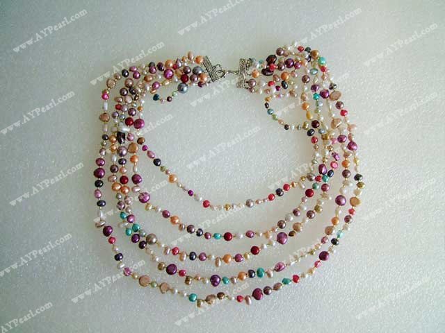 multicolor pearl necklace