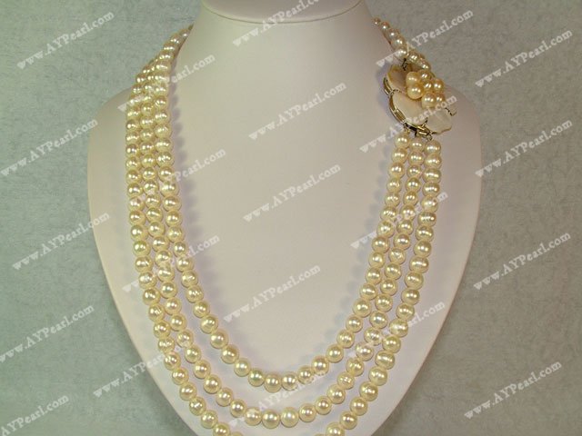 pearl necklace