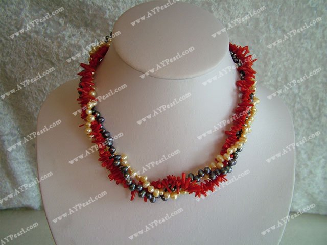 collier de perles de corail