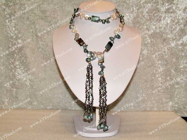 pearl shell necklace