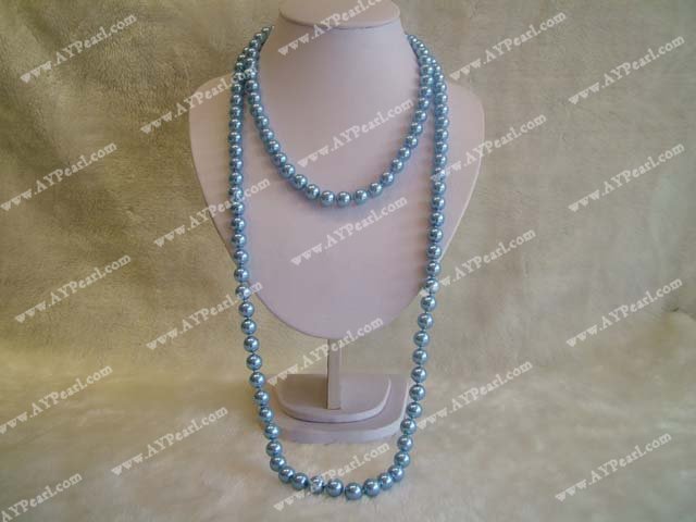 collier de perles synthétiques