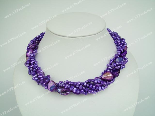 Fashion pearl necklace