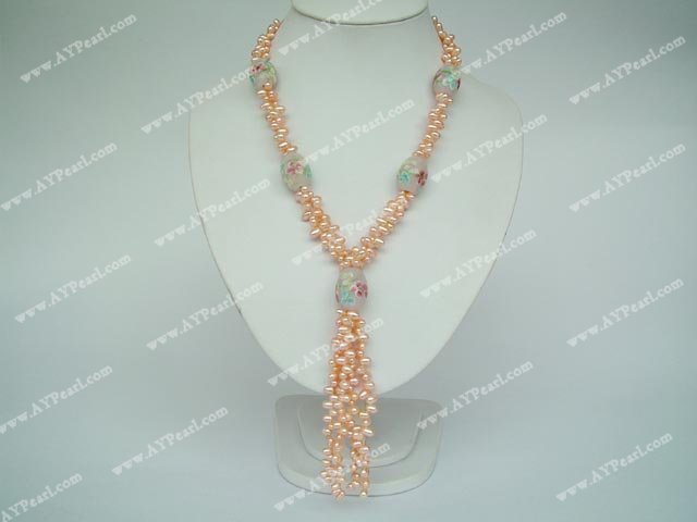 pearl coloured glaze necklace