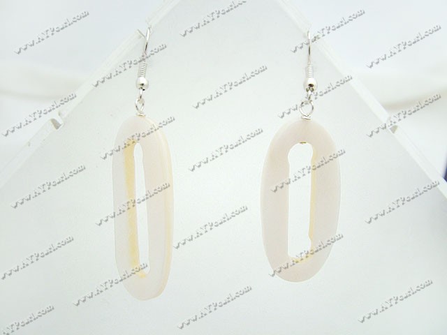 shell earrings