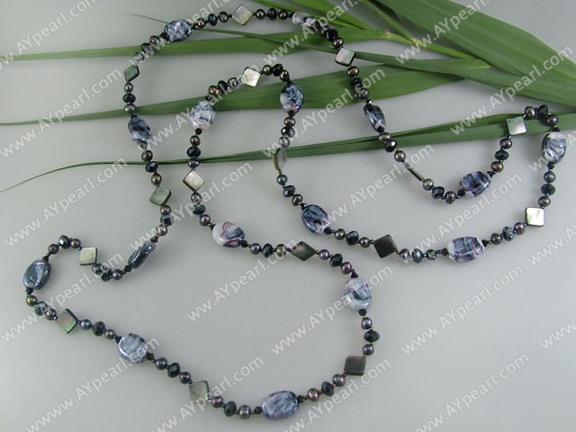 pearl crystal shell glaze necklace