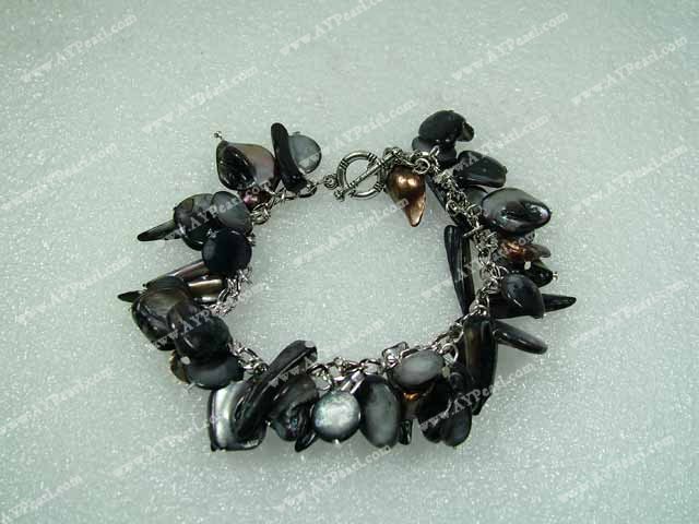 shell bracelet