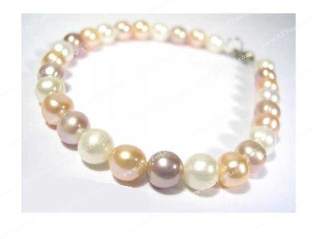 pearl bracelet