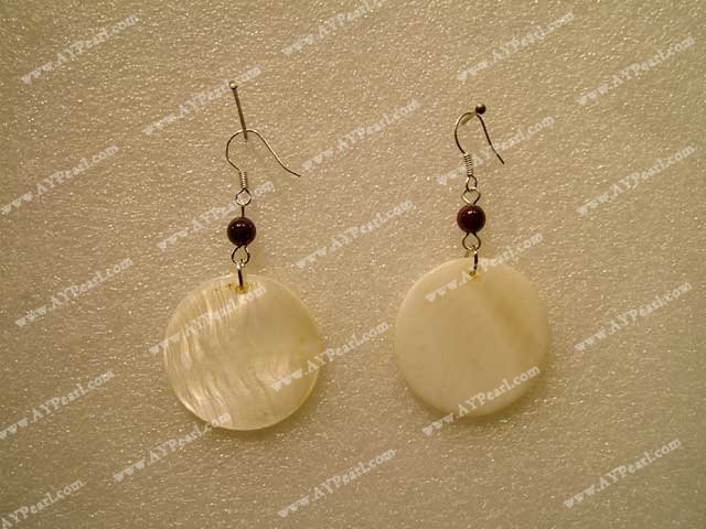 shell earrings